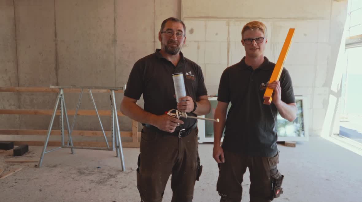 Zwei Detjen-Mitarbeiter auf der Baustelle
